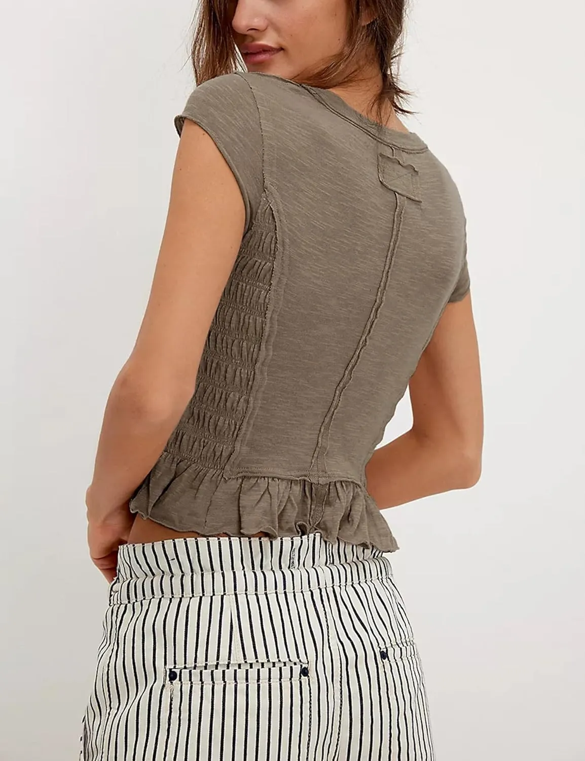 APAFES Womens Smocked Crop Tops Summer Peplum T-Shirts Cap Sleeve Crew Neck Workout Casual Tees