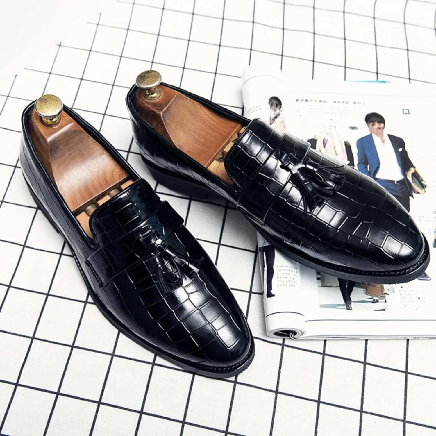 Mens Gradient Color Stone Grain Slip-On Dress Loafers with Tassels Classic Leather Luxury Penny Shoes for Weeding Official Party