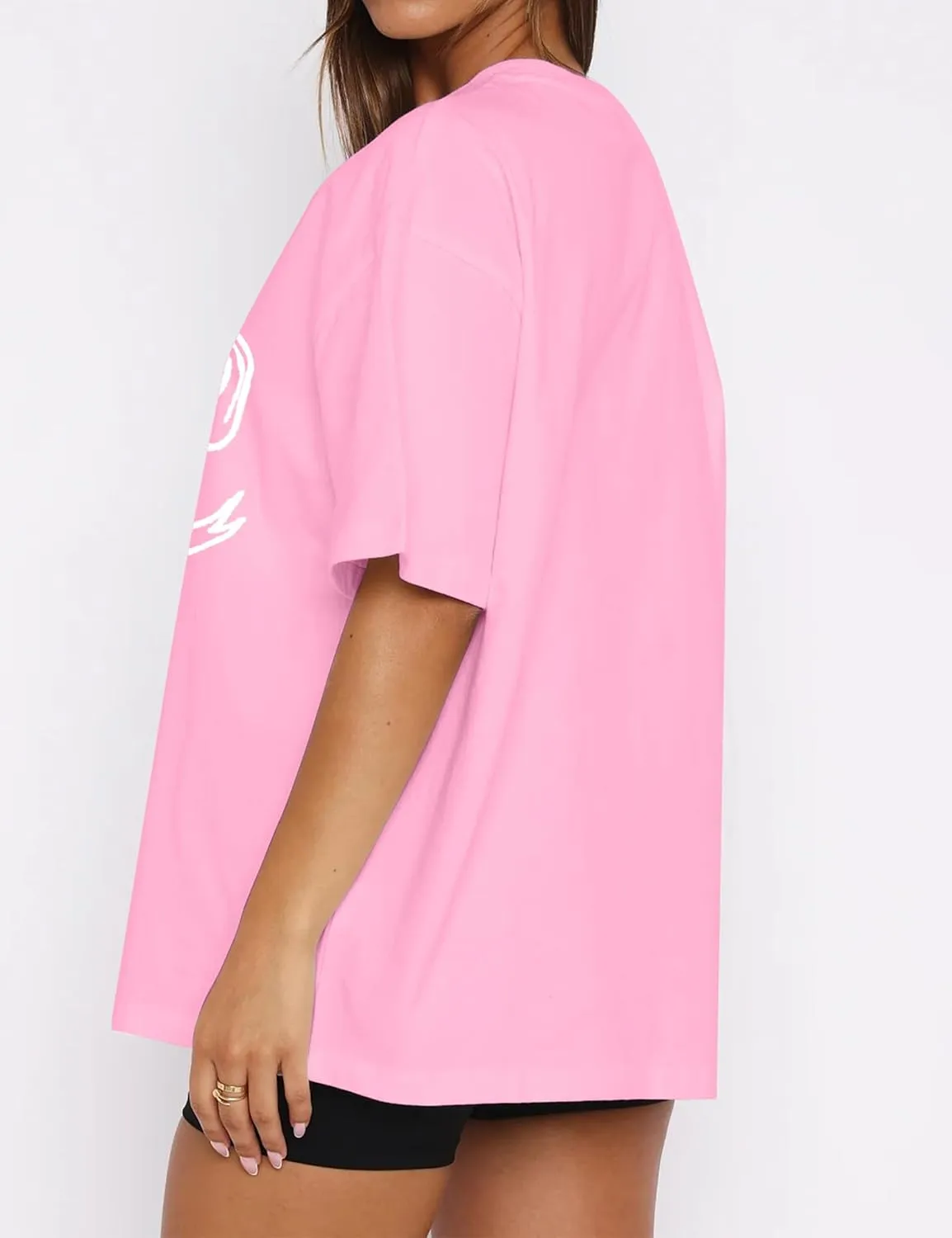 MISSACTIVER Women’s Oversized Bow Graphic T-Shirt Drop Shoulder Short Sleeve Graphics Tee Shirt Casual Outfit Going Out Top