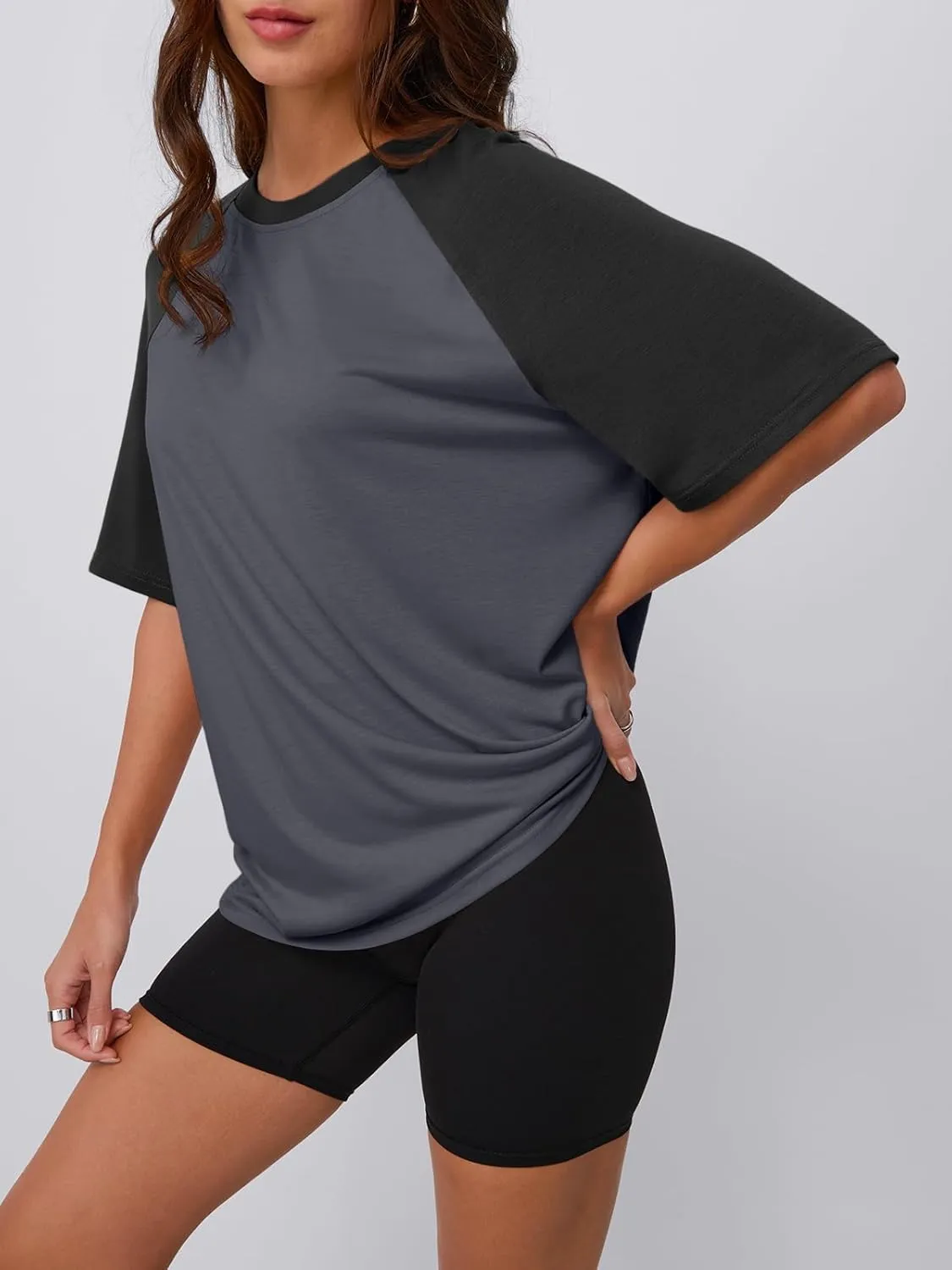 Trendy Queen Oversized Short Sleeve T Shirts for Women Workout Casual Summer Tops Loose Fit Cute Basic Tees