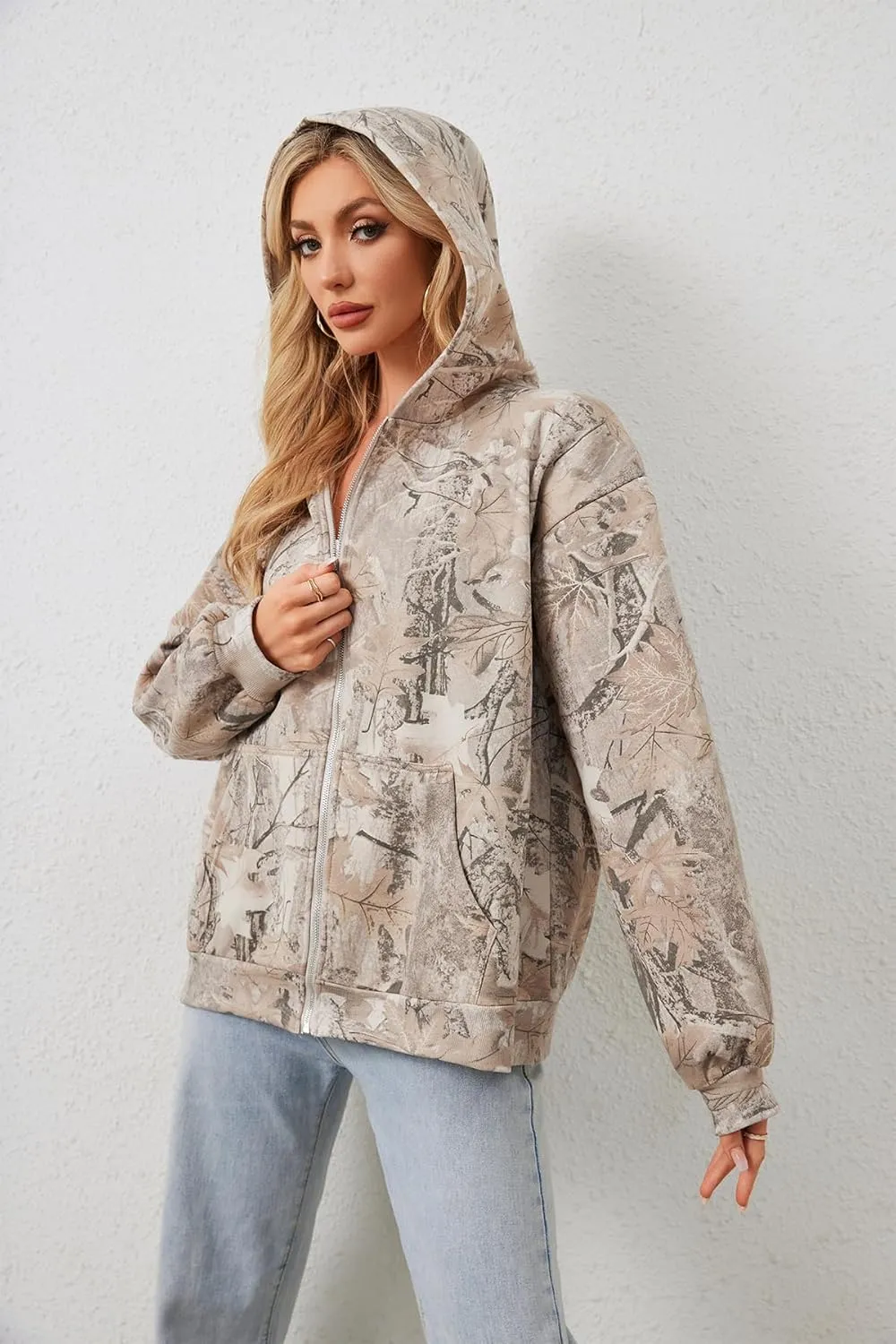 Women Camo Zip Up Oversized Fleece Hoodie Long Sleeve Maple Leaf Print Hooded Jacket Baggy Hoodie with Pockets