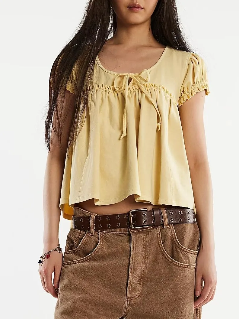 Women Ruffle Tie Front Babydoll Tops Summer Flowy Short Sleeve Peplum Top Boho Y2k Loose Fit Going Out Peasant Blouse