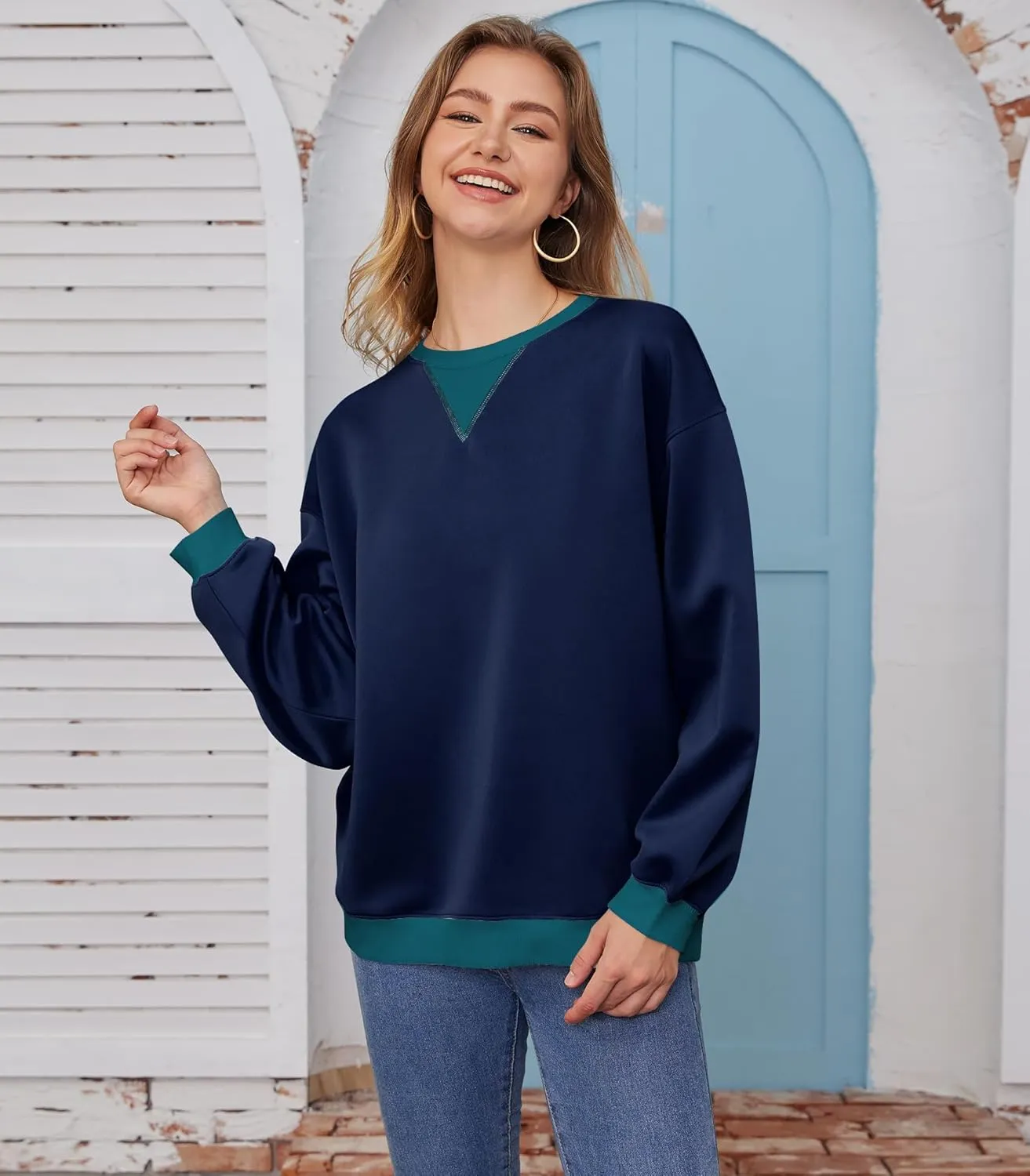 Womens Long Sleeve Color Block Sweatshirts Y2K Crew Neck Oversized Pullover Fall Sweaters Tops with Two Pockets