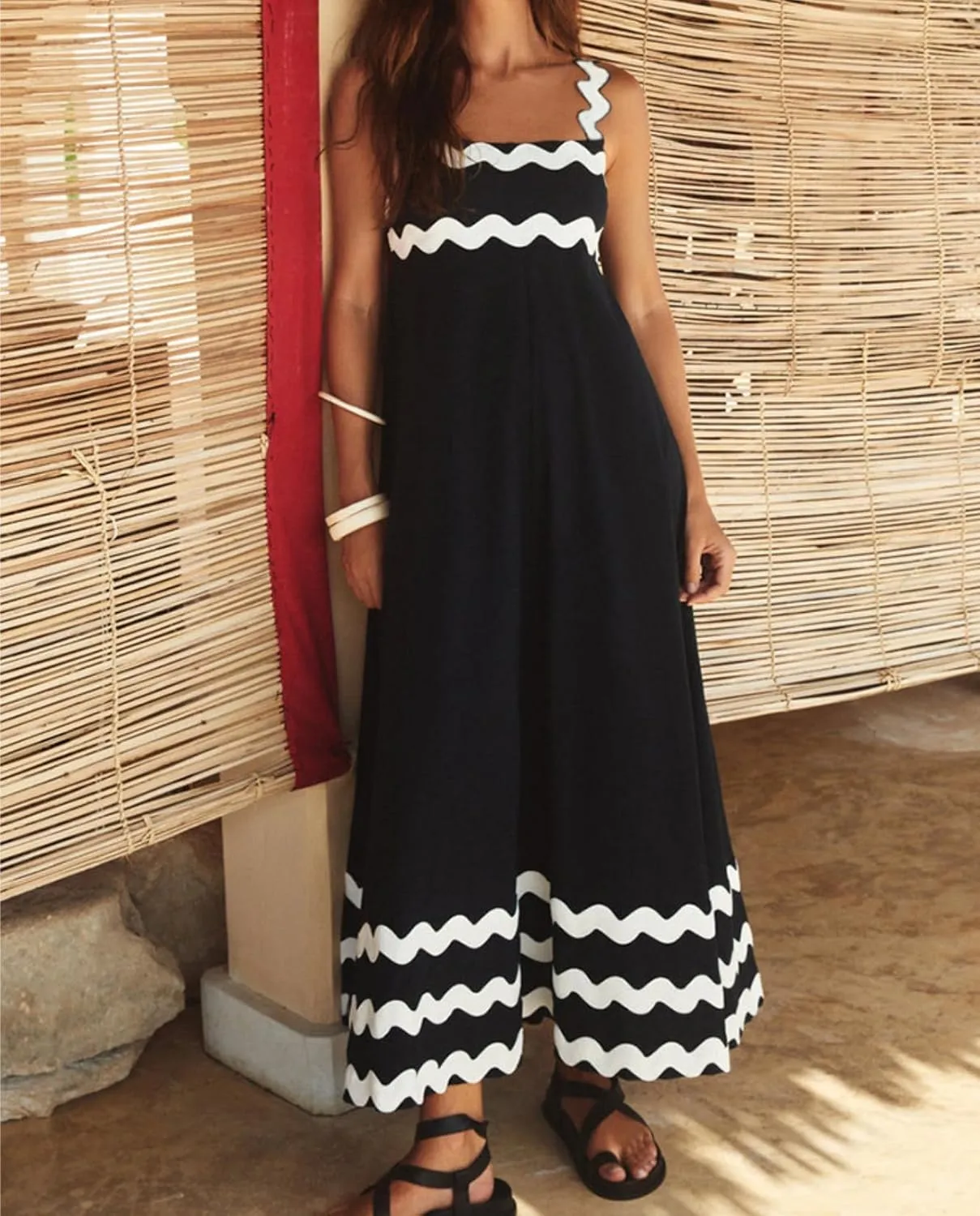 Women's Retro Plaid Maxi Dress 2025 Thick Shoulder Straps Back Cutout Smocked Flounce Hem Summer Beach Long Dress